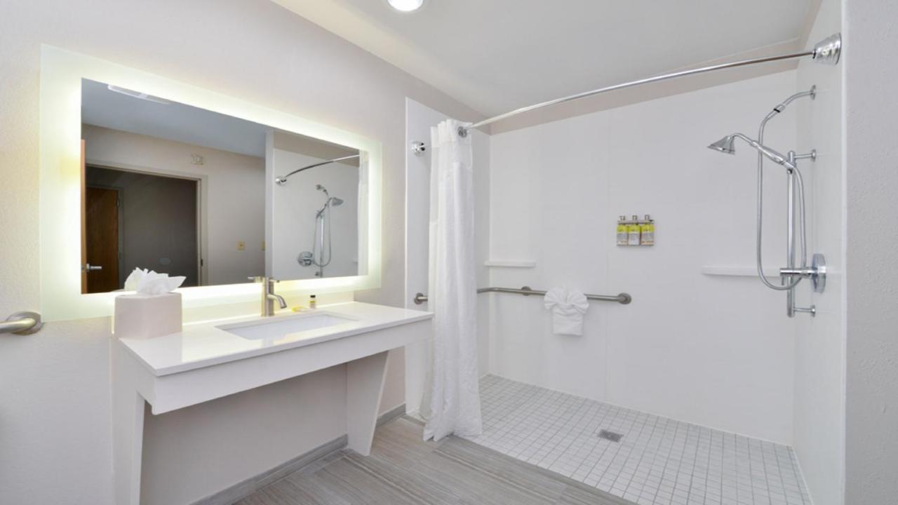 Holiday Inn Express Hotel & Suites La Place By Ihg Eksteriør bilde